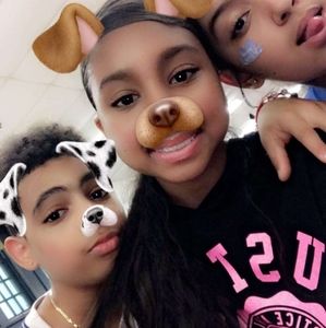 Meet your Posher, Lewis